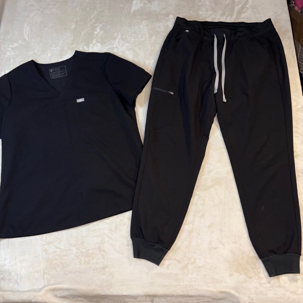 FIGS Technical Collection Womens Black Scrub Set V-Neck Top Jogger Pants Large